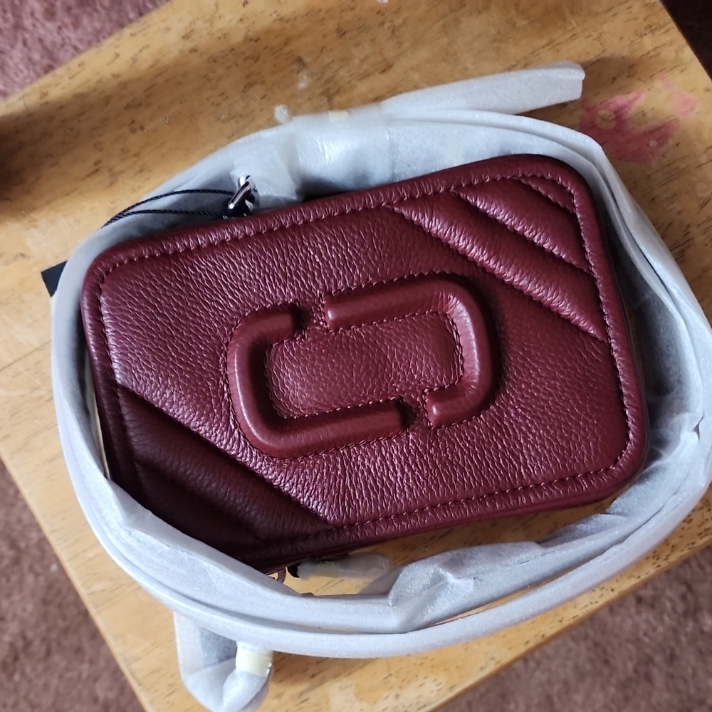 Marc jacobs cell phone bag